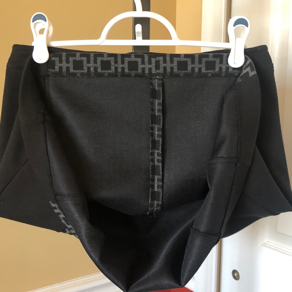 Laundry by Shelli Segal - Picture 4 of 4